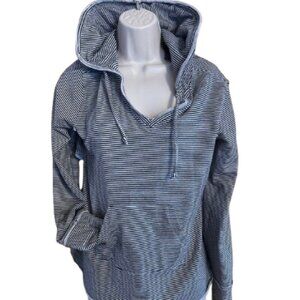 Central Park Pull Over shirt - Size Large